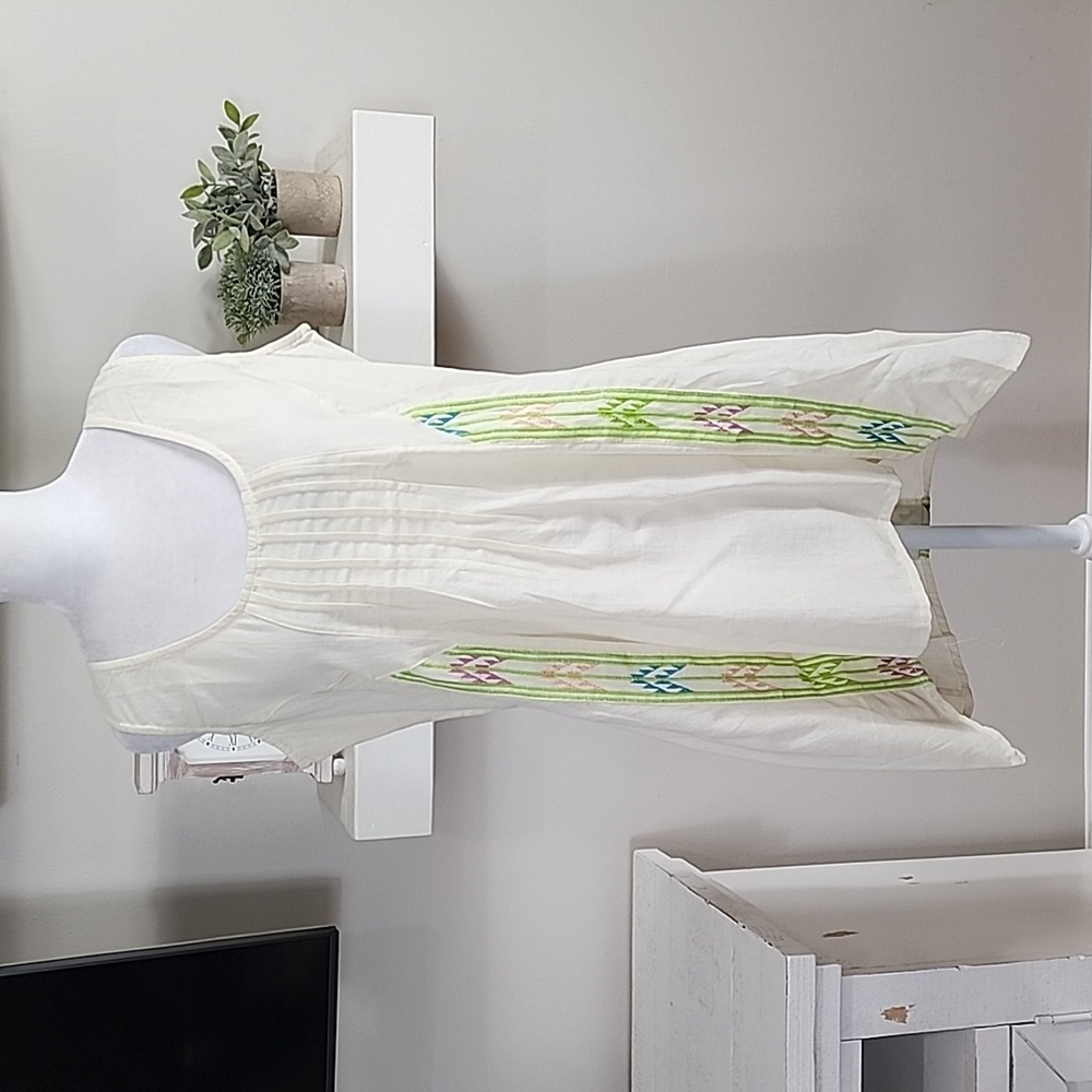 Gretty Zueger Sleeveless Embroidered Ivory Tunic Top New With Tags